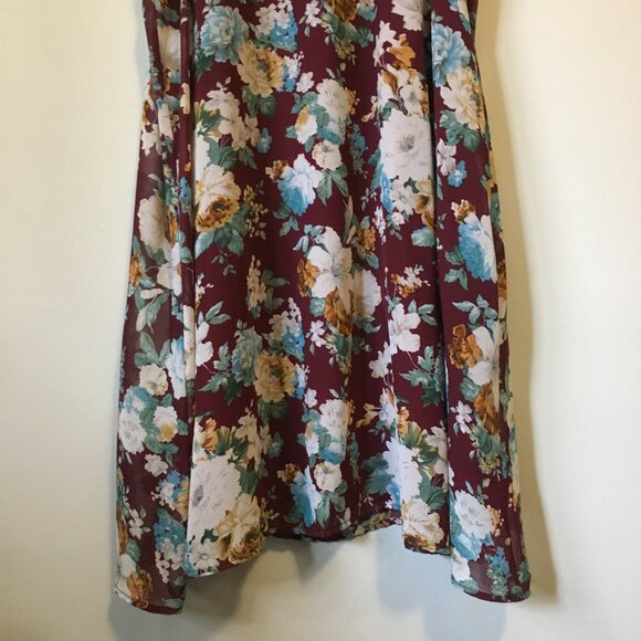 Dramatic Burgundy Floral Cluster U.S.A. Made Dress - Picture 6 of 16